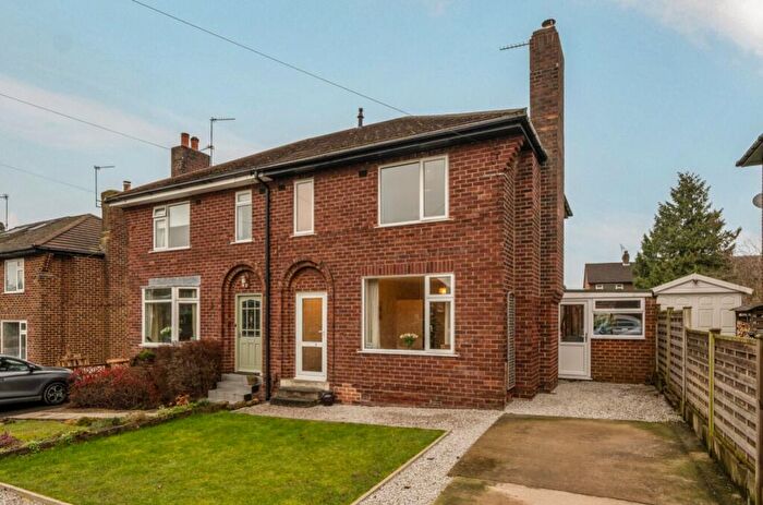 3 Bedroom Semi-Detached House For Sale In Woodlands Drive, Harrogate, HG2