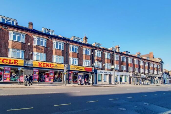 2 Bedroom Flat To Rent In Brighton Road, South Croydon CR2