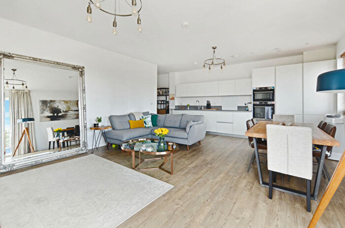 2 Bedroom Apartment To Rent In Hawkey Road, Trumpington, CB2