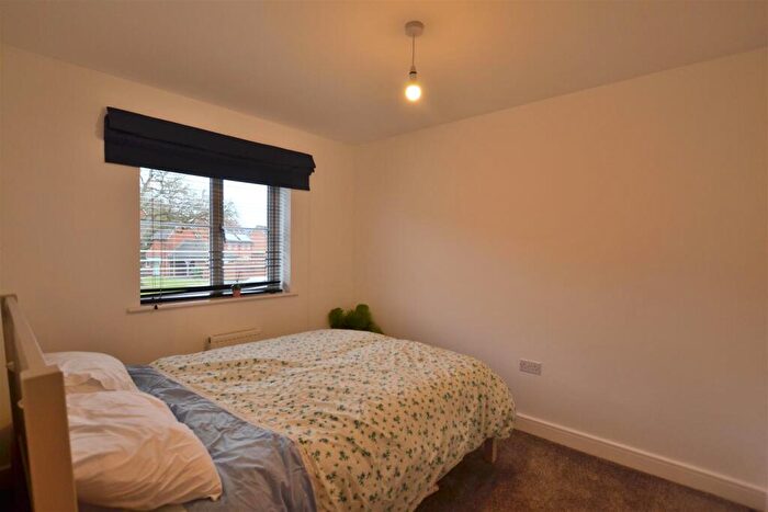 4 Bedroom Terraced House To Rent In Jubilee Drive, Church Crookham, GU52