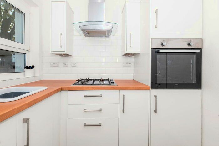 1 Bedroom Flat For Sale In Main Street, Stenhousemuir, FK5