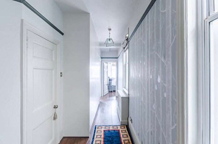 1 Bedroom Flat To Rent In Chiltern Court, Marylebone, London, NW1