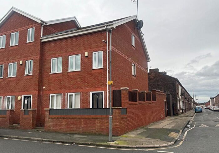 6 Bedroom End Of Terrace House For Sale In Window Lane, Liverpool, Merseyside, L19