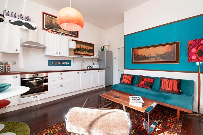 2 Bedroom Flat For Sale In Kenilworth Road, St Leonards-On-Sea, TN38