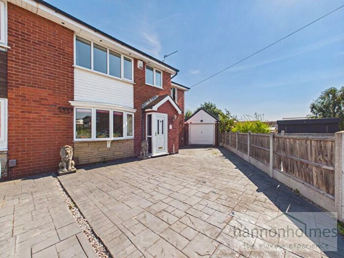 4 Bedroom Semi-Detached House For Sale In Barnfield Close, Radcliffe, Manchester, M26