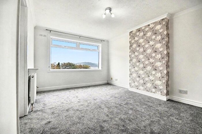 1 Bedroom Flat For Sale In Tantallon Avenue, Inverclyde, Gourock, PA19