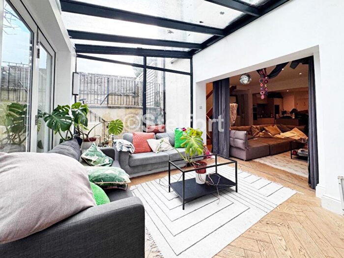 6 Bedroom End Of Terrace House To Rent In Beacon Hill, London, N7