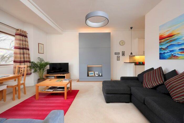 2 Bedroom Apartment For Sale In Tyndalls Park Road | Clifton, BS8