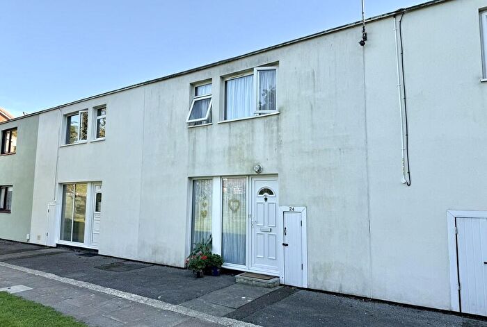 3 Bedroom Terraced House For Sale In Carless Close, Rowner, Gosport, PO13