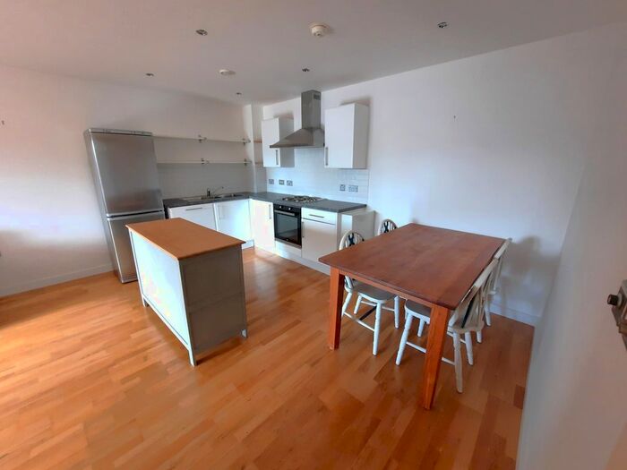 2 Bedroom Flat To Rent In The Reach, Leeds Street, Liverpool, Merseyside, L3