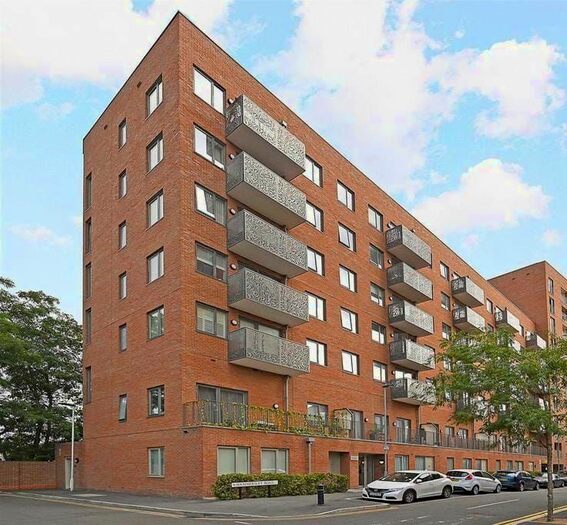 2 Bedroom Flat To Rent In Hammersley Road, Canning Town, E16