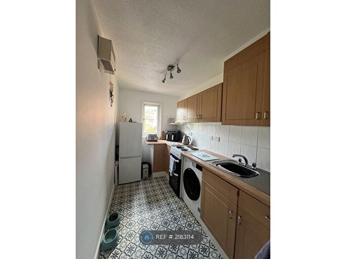 1 Bedroom Maisonette To Rent In Clay Hill, Milton Keynes, MK8