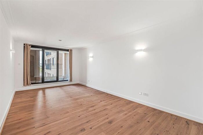 2 Bedroom Flat To Rent In Cromwell Road, South Kensington, SW7