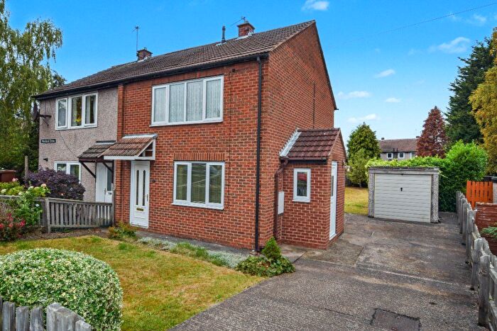 2 Bedroom Semi-Detached House For Sale In Weeland Drive, Sharlston Common, Wakefield, West Yorkshire, WF4