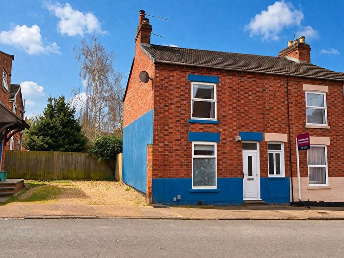 2 Bedroom Terraced House For Sale In Northcote Street, Northampton, NN2