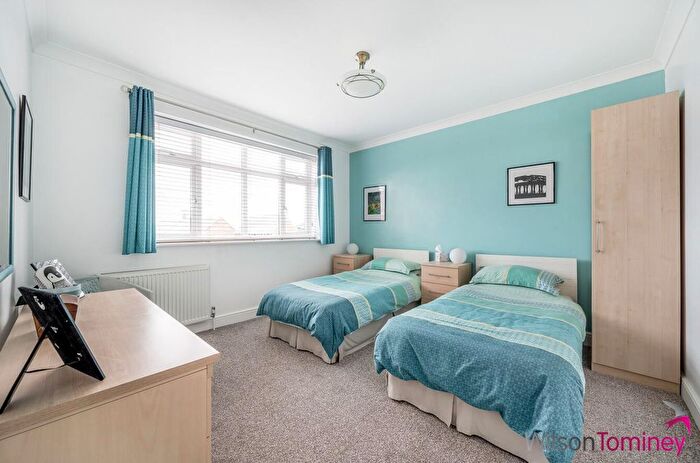 5 Bedroom Detached House For Sale In Broadmeadow Road, Weymouth, DT4