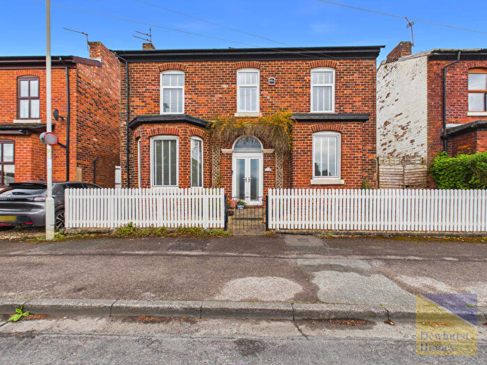 3 Bedroom Detached House For Sale In Holmfield Road, Fulwood, PR2