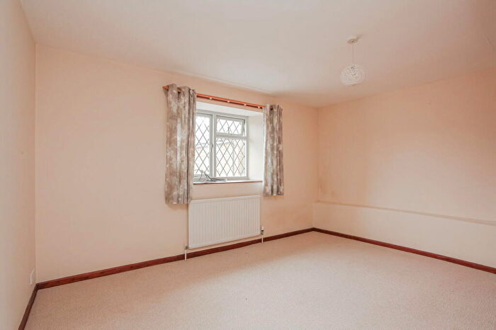 3 Bedroom Cottage For Sale In The Potteries, Barford St Michael, OX15