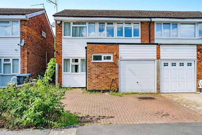4 Bedroom Semi-Detached House For Sale In Parr Crescent, Hemel Hempstead, HP2