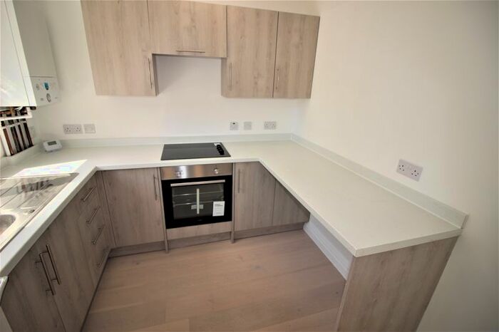 1 Bedroom Flat To Rent In Kent Road, Swindon, SN1