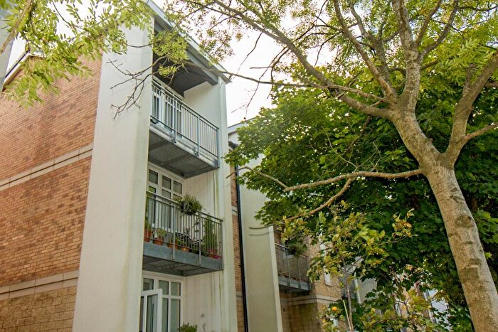 2 Bedroom Flat To Rent In Lostock Lane, Lostock, Bolton, BL6