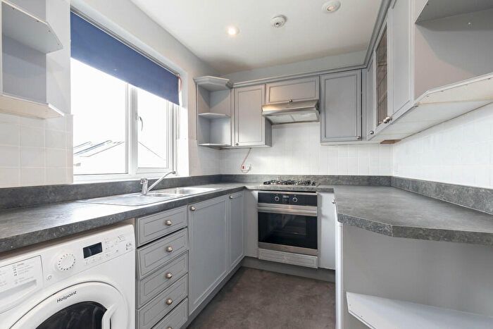 2 Bedroom Apartment To Rent In Kings Road, Cheltenham, GL52