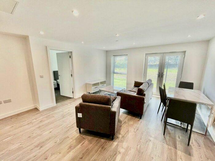 2 Bedroom Apartment To Rent In Alexandra Park, LS4