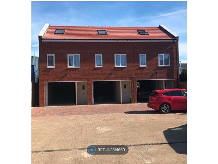 2 Bedroom Terraced House To Rent In Western Road, Bletchley, MK2