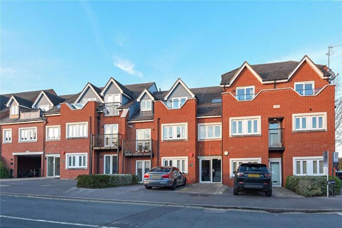 2 Bedroom Apartment To Rent In Summer Heights, Islip Road, Summertown, OX2