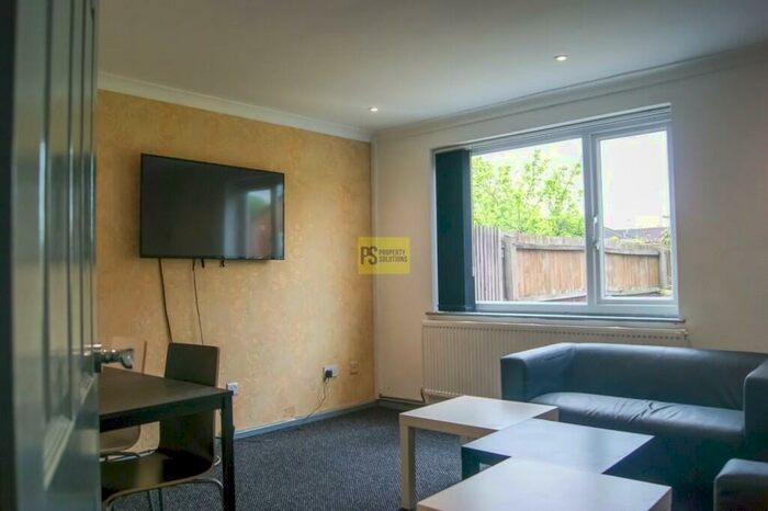 5 Bedroom End Of Terrace House To Rent In Bloomsbury Street, Birmingham - Student Property, B7