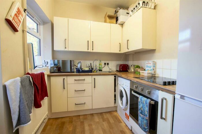 3 Bedroom House To Rent In Lottie Road, Birmingham, B29