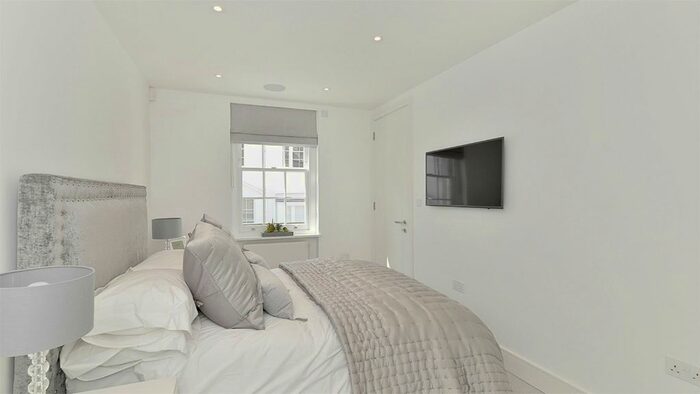 3 Bedroom Terraced House To Rent In Gloucester Mews, Paddington, London, W2