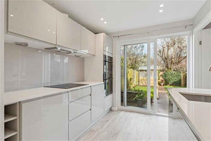 3 Bedroom Terraced House To Rent In Bears Hedge, Iffley Village, OX4