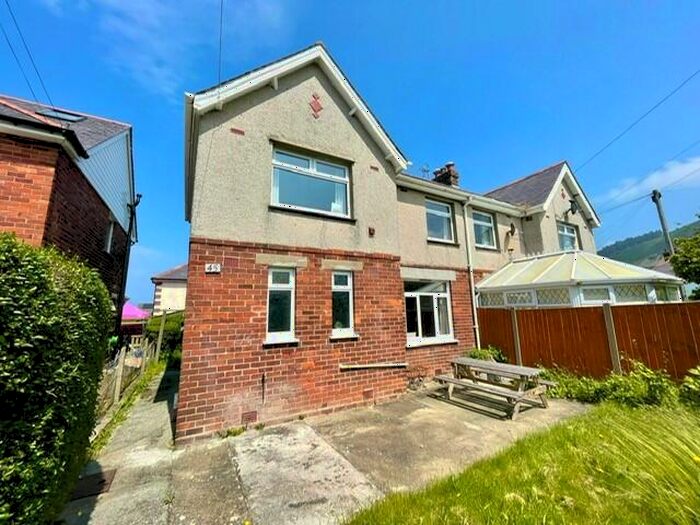 3 Bedroom Property To Rent In Groesffordd, Dwygyfylchi, LL34