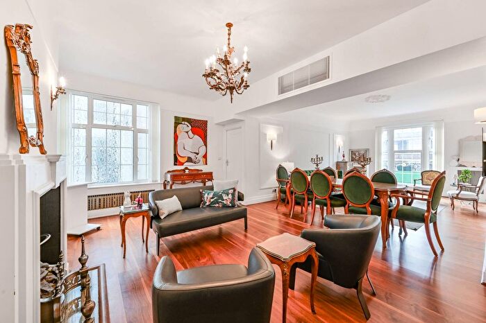 4 Bedroom Flat To Rent In Marylebone Road, Marylebone, London, NW1