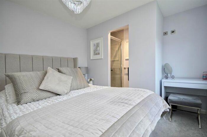 4 Bedroom Detached House For Sale In Bridge Close, Whitchurch Village, Bristol, BS14