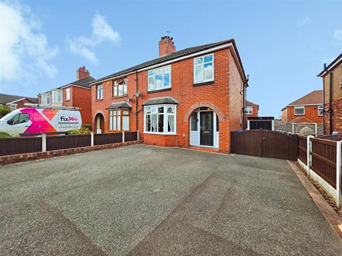 3 Bedroom Semi-detached House For Sale In Kingsfield Road, Biddulph, Stoke-On-Trent, ST8