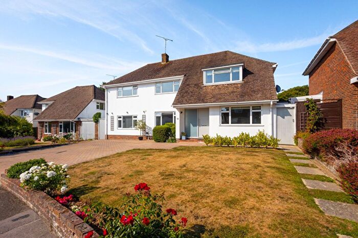 4 Bedroom Detached House For Sale In Homewood Road, Tenterden, TN30