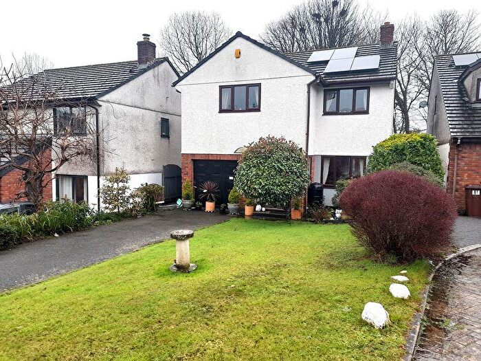 4 Bedroom Detached House For Sale In Creakavose Park, St. Stephen, PL26