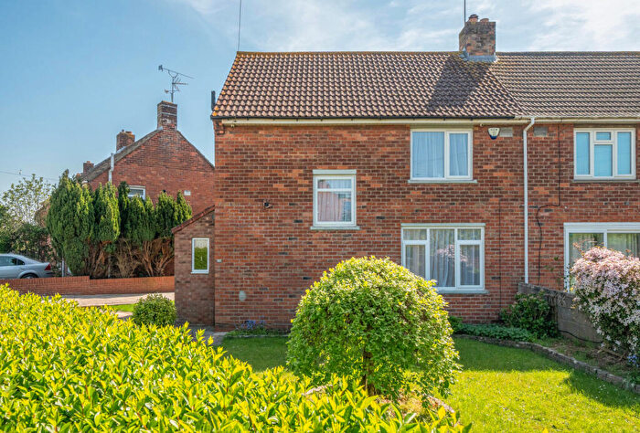 3 Bedroom Semi Detached House For Sale In Staveley Crescent, Bristol, Somerset, BS10