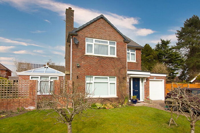 3 Bedroom Detached House For Sale In Jackson Close, Devizes, Wiltshire, SN10