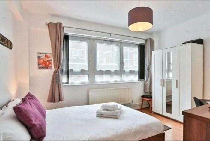 2 Bedroom Apartment To Rent In Neckinger Estate, London, SE16