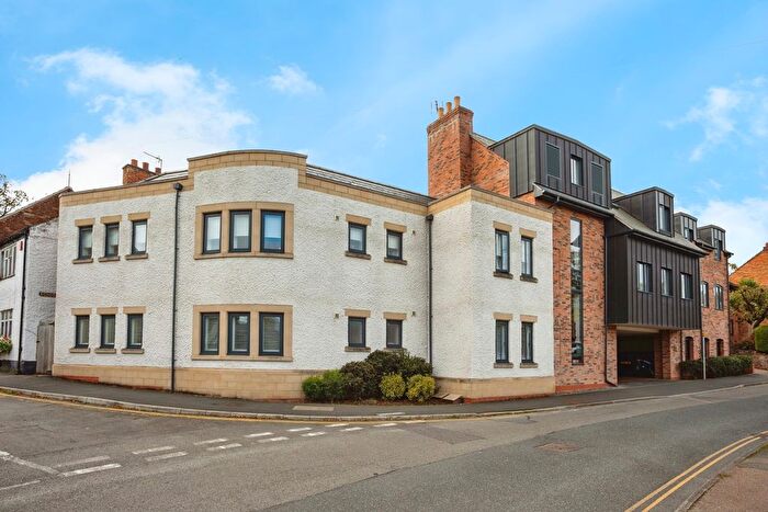 2 Bedroom Flat For Sale In Fowke Street, Rothley, Leicester, Leicestershire, LE7