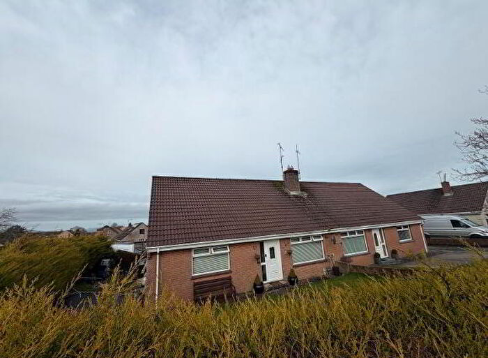 4 Bedroom Semi-Detached House For Sale In Dellwood, Derry, BT47