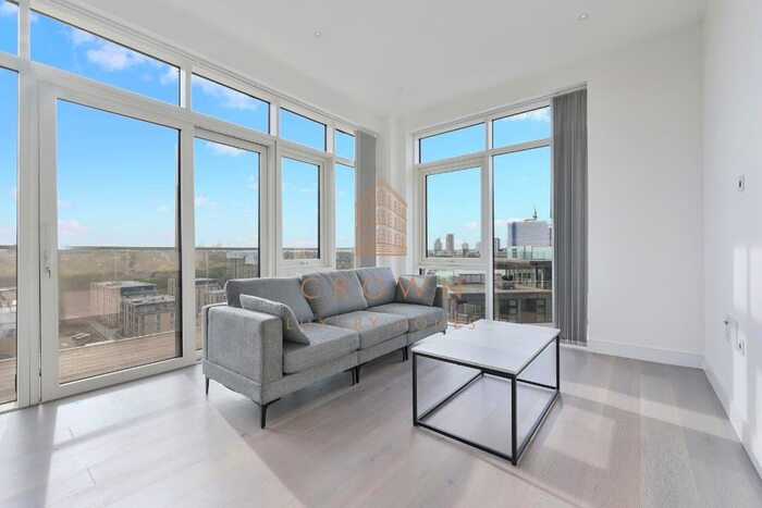 2 Bedroom Flat To Rent In Juniper Drive, London, SW18