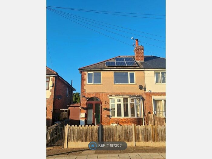3 Bedroom Semi-Detached House To Rent In Gainsborough Road, Leicester, LE2