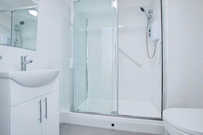 1 Bedroom Retirement Property To Rent In St Georges Court, Ringwood Road, Ferndown, BH22