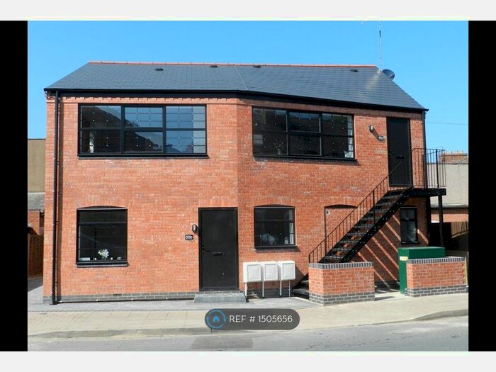 2 Bedroom Flat To Rent In Earlsdon, Coventry, CV5