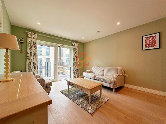 2 Bedroom Flat To Rent In Westwood Building, Lockgate Road, London, SW6