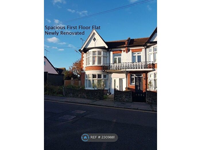 2 Bedroom Flat To Rent In Nelson Road, Leigh-On-Sea, SS9